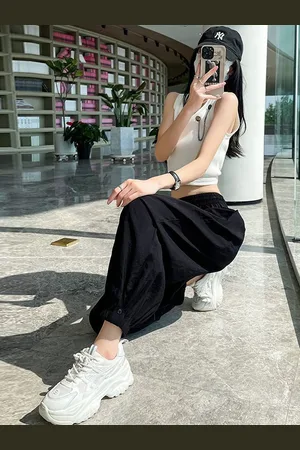 LULU & SKY Women High-Rise Flat-Front Joggers
