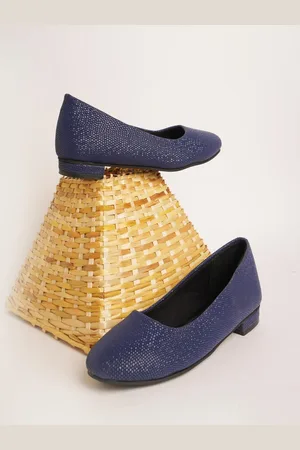 DressBerry Navy Blue Round Toe Textured Ballerinas
