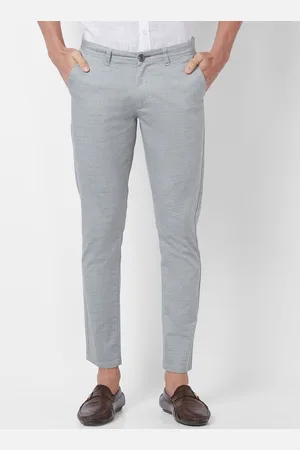 Giordano Men Slim Fit Mid-Rise Chinos Trousers