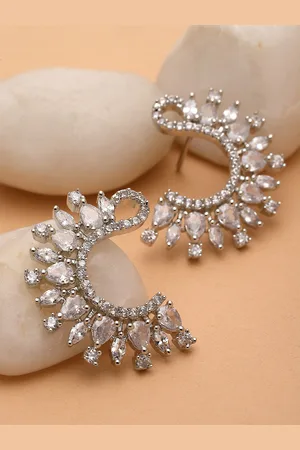 karatcart Silver Plated Contemporary Studs Earrings