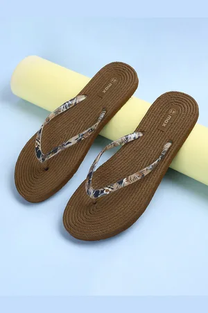 Max Collection Women Self Design Thong Flip-Flops
