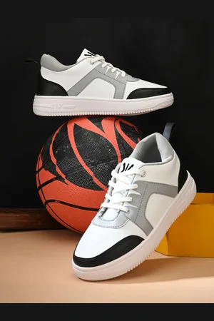 Killer Men Colourblocked Lightweight Comfort Insole Sneakers