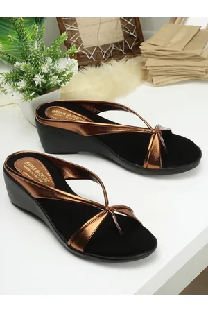 madam glorious Textured Open Toe Comfort Heels
