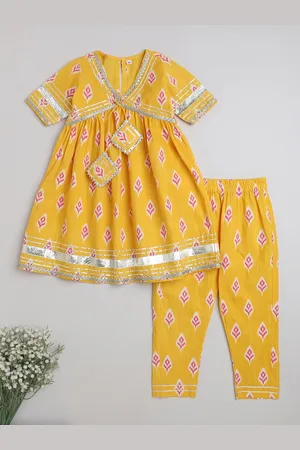 The Magic Wand Girls Ethnic Motifs Printed Gotta Patti Pure Cotton Kurta With Trousers
