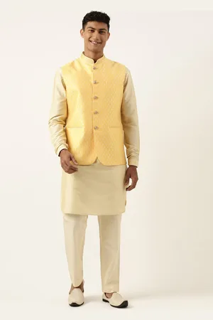 TheEthnic.Co Mandarin Collar Regular Straight Kurta & Trousers With Nehru jacket