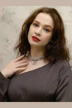 Alberre Odette Bow Choker Necklace