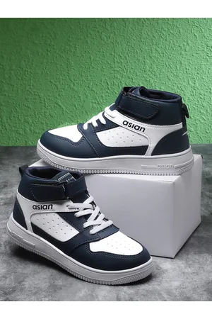 Boys 2025 discount sneakers