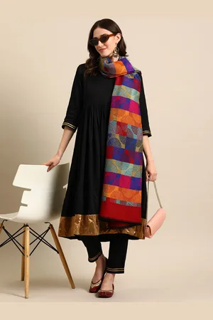 Sangria Women Geometric Woven Design Acrylic Stole