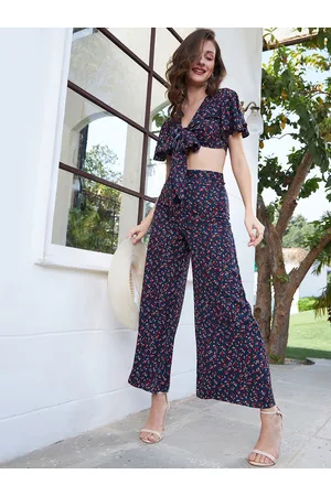 Berrylush Navy Blue & Red Floral Printed Crop Top with Trousers