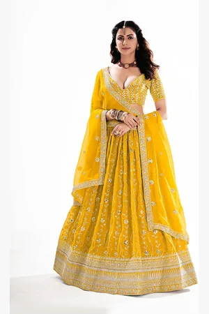 SHOPGARB Embroidered Sequinned Semi-Stitched Lehenga & Unstitched Blouse With Dupatta