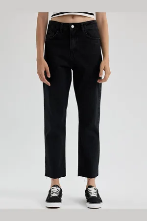 DeFacto Women Mid-Rise Clean Look Stretchable Jeans