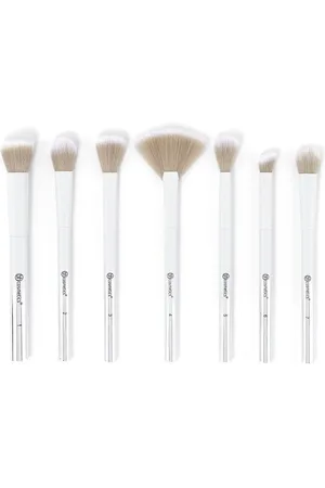 bh cosmetics Set of 7 Highlighting Essentials Makeup Brush - White