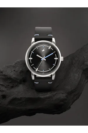 Fastrack Men Round Dial Water Resistance Analogue Watch 3278SL06