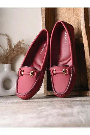 Mast & Harbour Women Round Toe Massage Footbed Driving Shoes