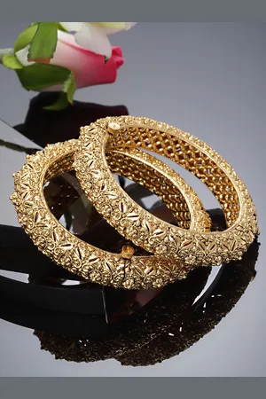karatcart Set of 2 Gold Plated Floral Rajwadi Temple Bangles