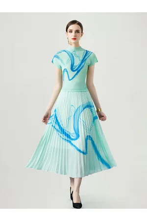 JC Collection Dyed Top & Midi Accordion Pleated Skirt