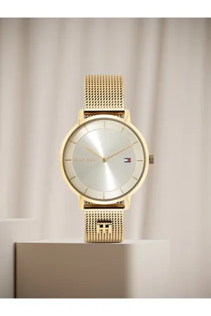 Tommy Hilfiger Women Gold-Toned Dial & Bracelet Style Straps Analogue Watch TH1782286W