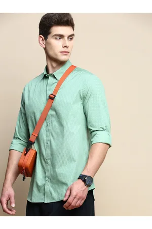 Invictus Men Sport Micro Ditsy Printed Slim Fit Opaque Casual Shirt