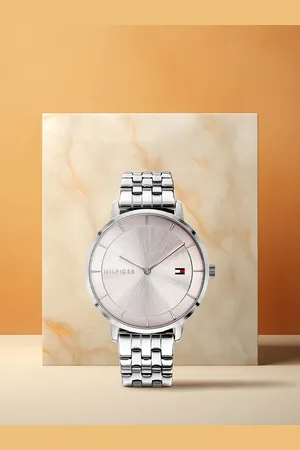 Tommy Hilfiger Women Beige Dial & Silver-Toned Straps Analogue Watch TH1782283W