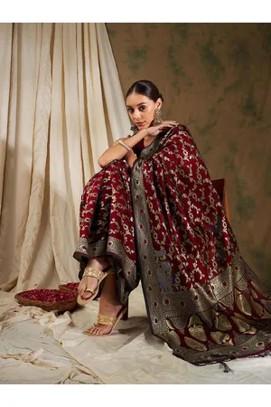 Sangria Woven Design Zari Kanjeevaram Saree