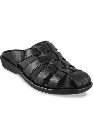 Metro Men Black Fisherman Sandals