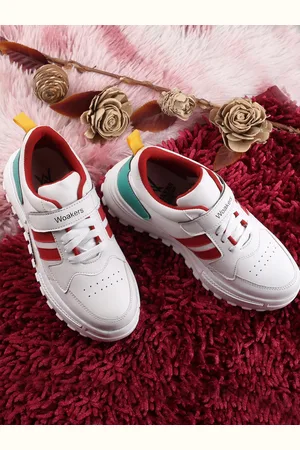 WOAKERS Women Perforations Comfort Insole Basics Sneakers