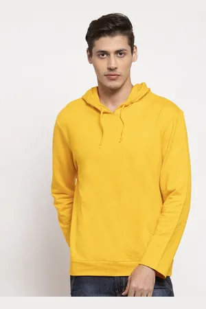 DOOR74 Men Yellow Solid Hooded Sweatshirt