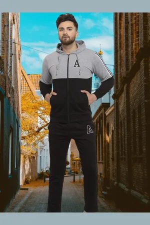 WILD WEST Colourblocked Cotton Fleece Winter Tracksuits