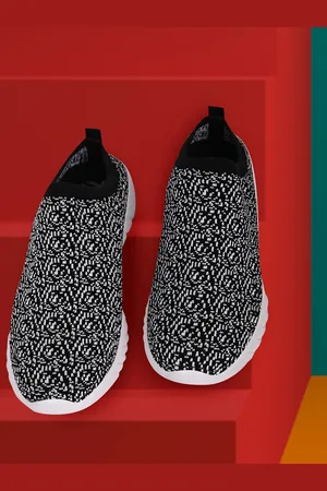 TPENT Women Printed Lightweight Slip-On Sneakers