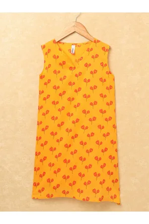 KiddoPanti Girls Floral Printed V Neck A-Line Cotton Kurta With Overcoat