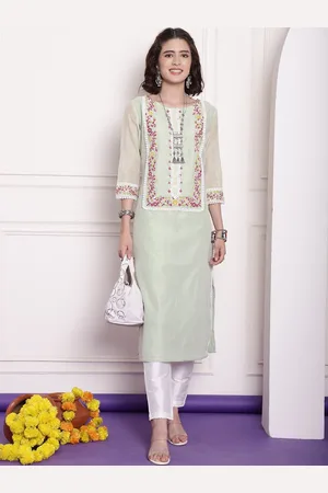 Tulsattva Floral Yoke Design Chanderi Silk Regular Kurta