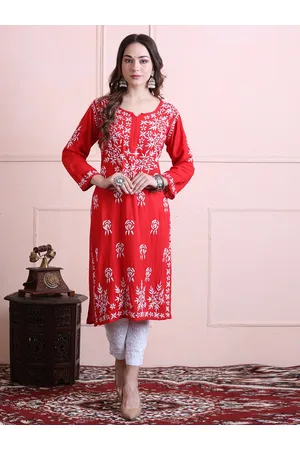 FAWOMENT Floral Embroidered Georgette Kurta