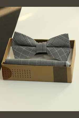 Tossido Men Checked Cotton Bowtie & Pocket Square Set