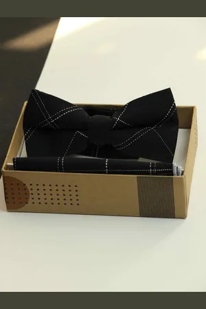 Tossido Men Checked Cotton Bowtie & Pocket Square Set