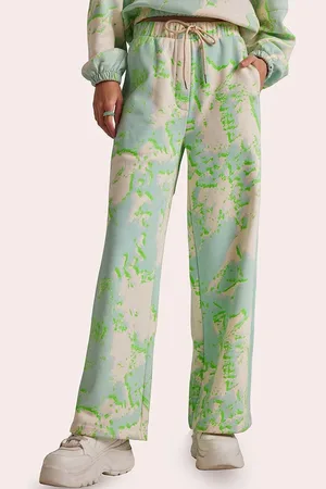 Muvazo Women Abstract Printed Straight Fit Fleece Parallel Trouser