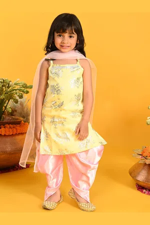 SAKA DESIGNS Girls Floral Printed Regular Kurta with Dhoti Pants & With Dupatta