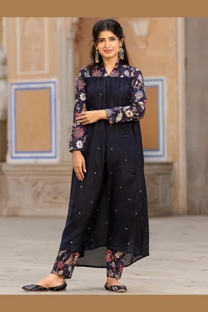 Ambraee Floral Printed Regular Kurta with Trousers