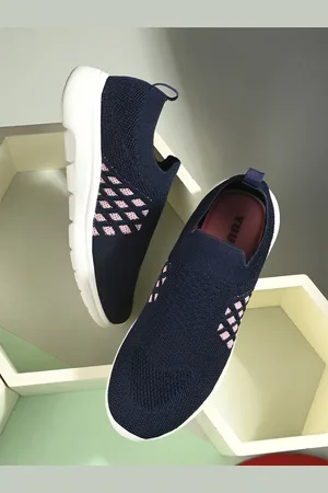 Yuuki Women Slip-On Walking Shoes