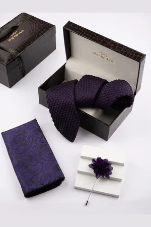 The Tie Hub Men Printed Necktie With Pocket Square & Cufflink Gift Set