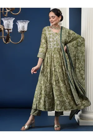 Bani Women Floral Printed Thread Work High Slit Kurta With Trousers & Dupatta