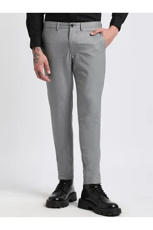 The Bear House Men Solid Tapered Fit Mid-Rise Formal Trousers