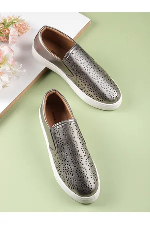 DressBerry Women Laser Cut Slip-On Sneakers