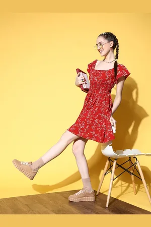 Berrylush Women Red Floral Vacay Attire