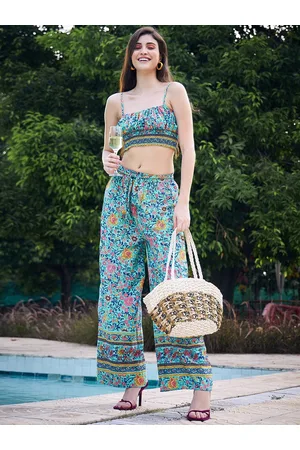 Berrylush Floral Printed Crop Top & Trousers