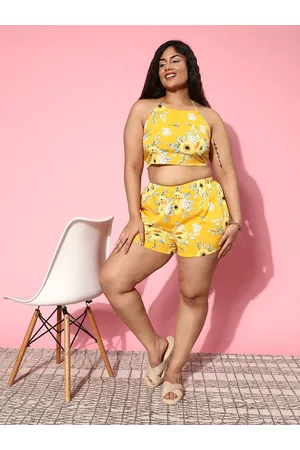 Berrylush Floral Printed Top with Shorts Co-ords