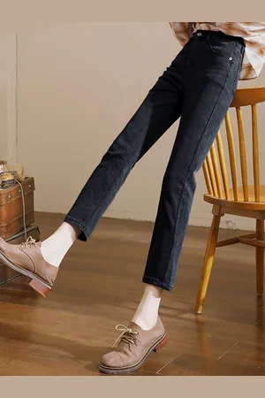 LULU & SKY Women Tapered Fit Clean Look Stretchable Jeans
