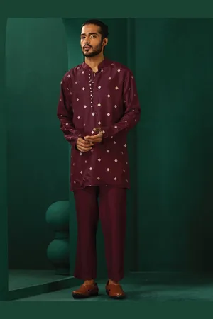 trueBrowns Geometric Printed Mandarin Collar Regular Kurta With Trousers