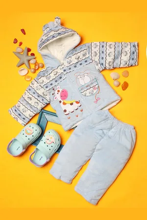 V-Mart Infants Printed Velvet Hooded T-Shirt With Trousers