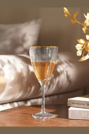 Pure Home and Living Transparent 2-Pieces Hammered Wine Glass