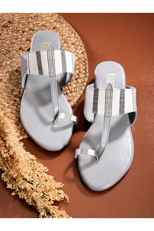 Taavi Women Striped Ethnic One Toe Flats